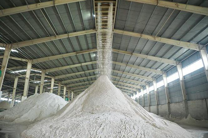 一粒 0.6 mm 的石英砂，為何從塔克拉瑪干 “飛” 到中原？—— 方形搖擺篩的新疆漫游手記